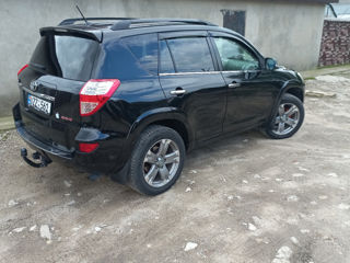 Toyota Rav 4 foto 3