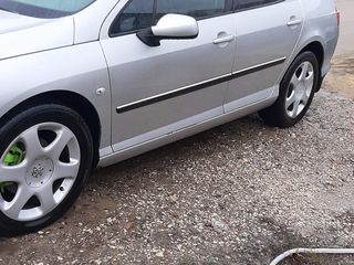 Peugeot 407 foto 4