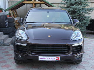 Porsche Cayenne foto 1