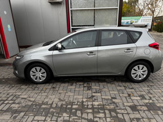 Toyota Auris foto 8