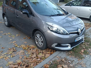 Renault Grand Scenic foto 2