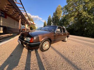 Opel Rekord foto 5