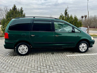 Volkswagen Sharan foto 8