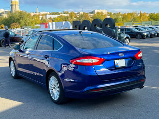 Ford Fusion foto 7