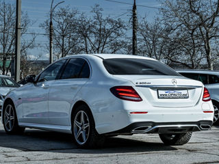 Mercedes E-Class foto 2