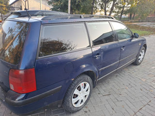 Volkswagen Passat foto 3