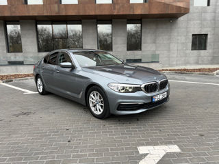 BMW 5 Series foto 2