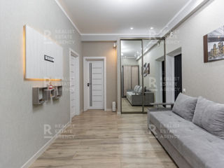 Apartament cu 2 camere, 66 m², Botanica, Chișinău foto 2