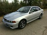 BMW 5 Series foto 2