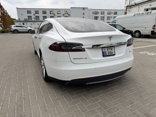 Tesla Model S foto 5