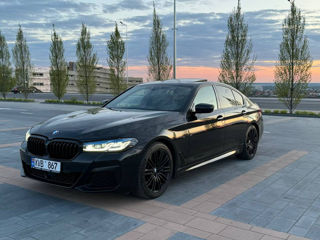 BMW 5 Series foto 4