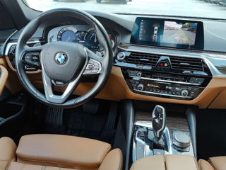 BMW 5 Series foto 12