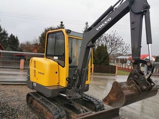 Экскаватор Volvo EC25 ! foto 3