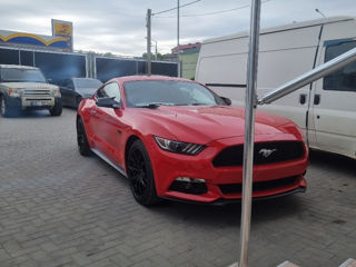 Ford Mustang foto 5