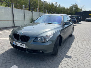 BMW 5 Series foto 5