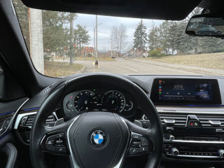 BMW 5 Series foto 8