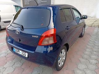 Toyota Yaris foto 6