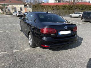 Volkswagen Jetta foto 6