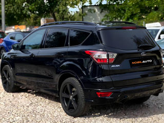 Ford Kuga foto 4