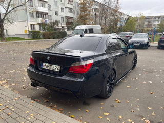 BMW 5 Series foto 6