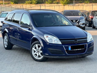 Opel Astra foto 1