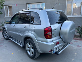 Toyota Rav 4 foto 6