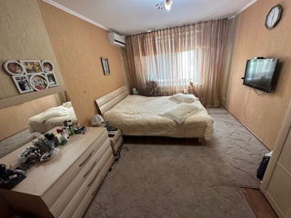 3-х комнатная квартира, 72 м², Дурлешты, Кишинёв