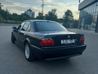 BMW 7 Series foto 5