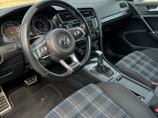 Volkswagen Golf foto 6