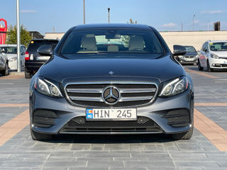 Mercedes E-Class foto 2