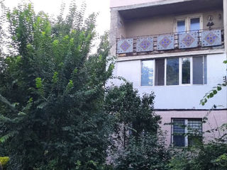 Apartament cu 2 camere, 42 m², Buiucani, Chișinău foto 2