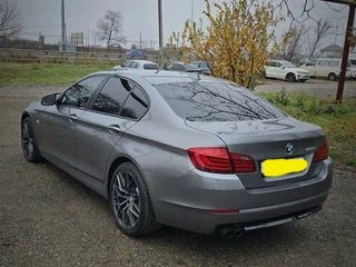 BMW 5 Series foto 5