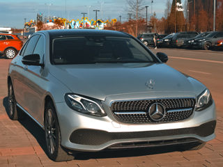 Mercedes E-Class foto 2