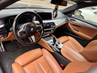 BMW 5 Series foto 8