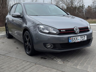 Volkswagen Golf foto 1