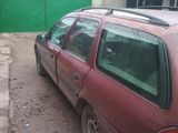 Ford Mondeo foto 1