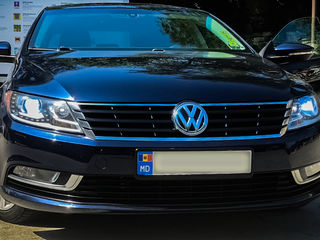 Volkswagen Passat CC foto 1