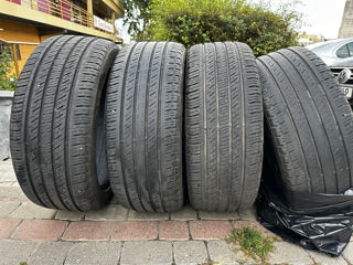 245/45/r19 Kumho crugen  premium foto 3