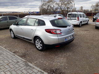 Renault Megane foto 1