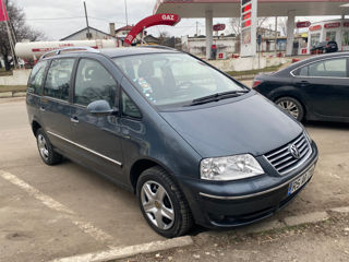 Volkswagen Sharan foto 2