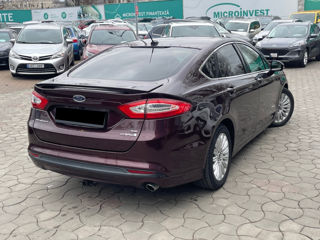 Ford Fusion foto 4