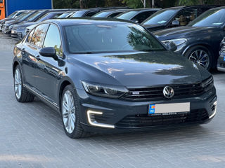 Volkswagen Passat foto 4