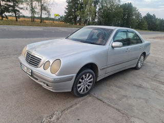 Mercedes E-Class