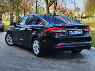 Ford Fusion foto 6