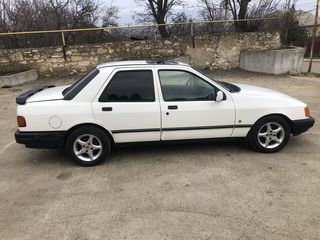 Ford Sierra foto 7