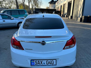 Opel Insignia foto 2