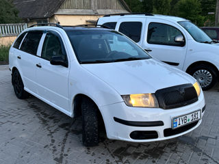 Skoda Fabia фото 2