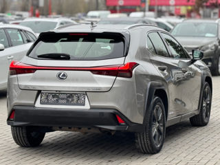 Lexus UX foto 3