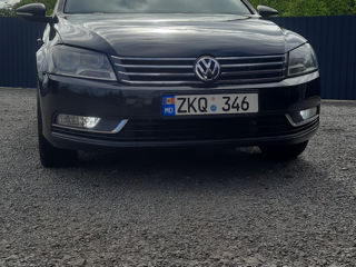 Volkswagen Passat foto 2