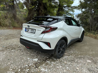 Toyota C-HR foto 4